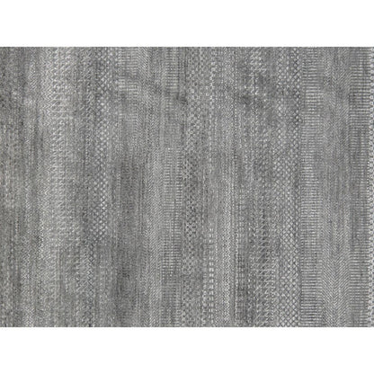Transitional Hand-Knotted Lamb's Wool Area Rug