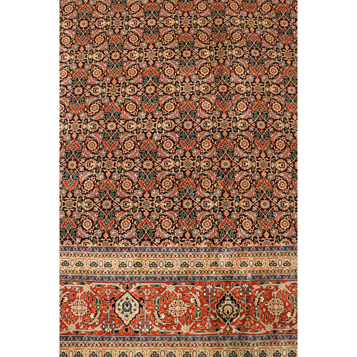 Baku Hand-Knotted Lamb's Wool Area Rug