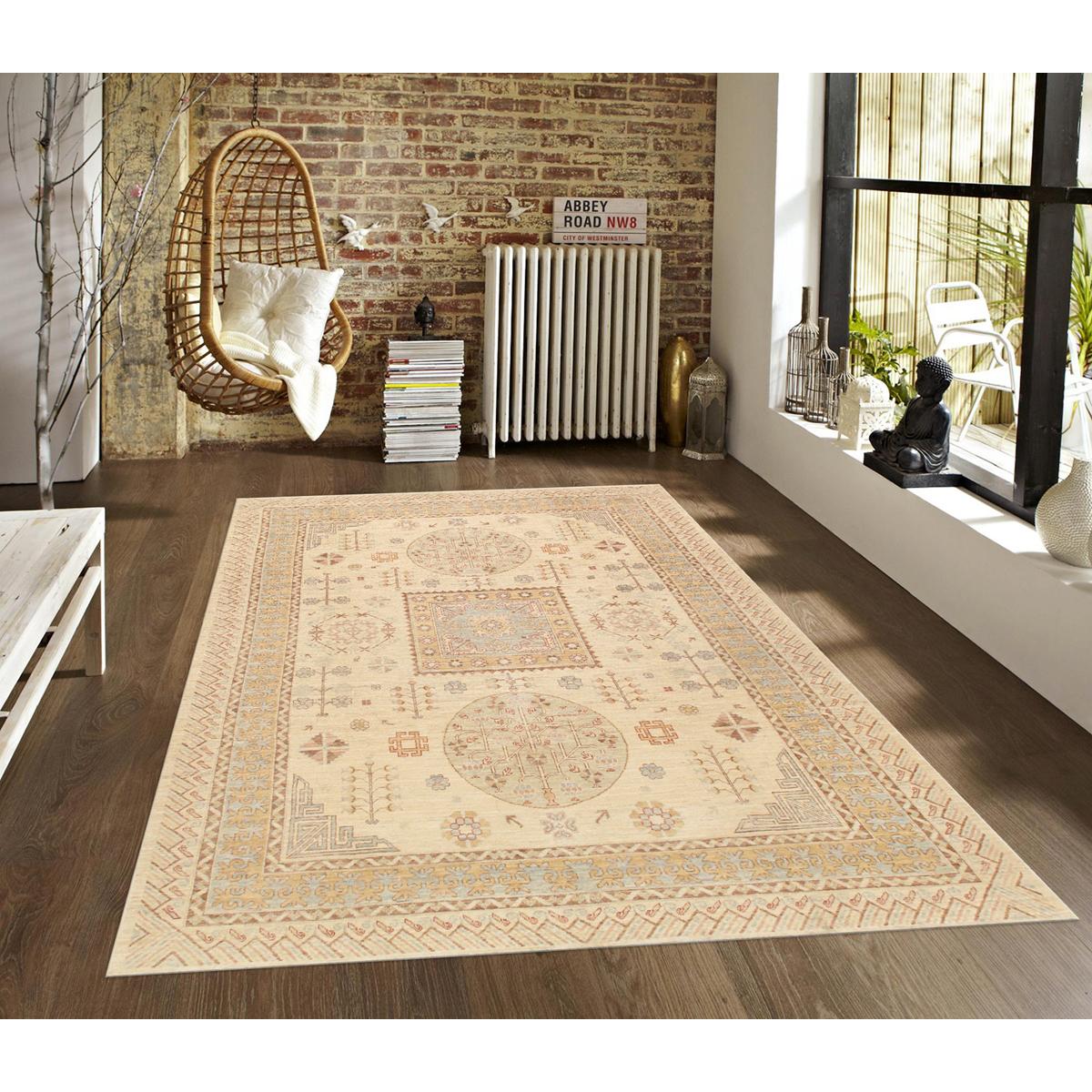 Azerbaijan Hand-Knotted Lamb's Wool Area Rug