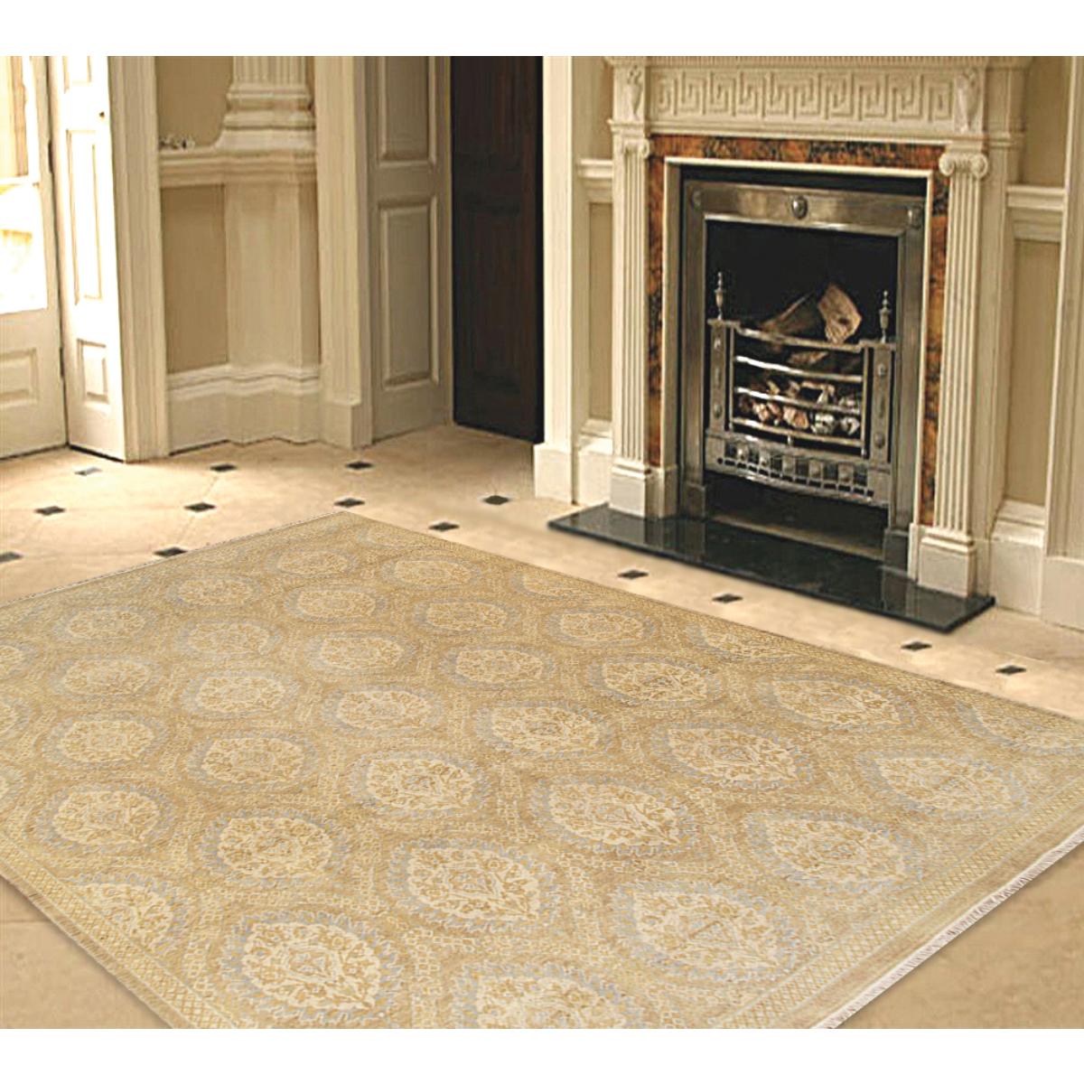 Hand-Knotted Lamb's Wool Area Rug