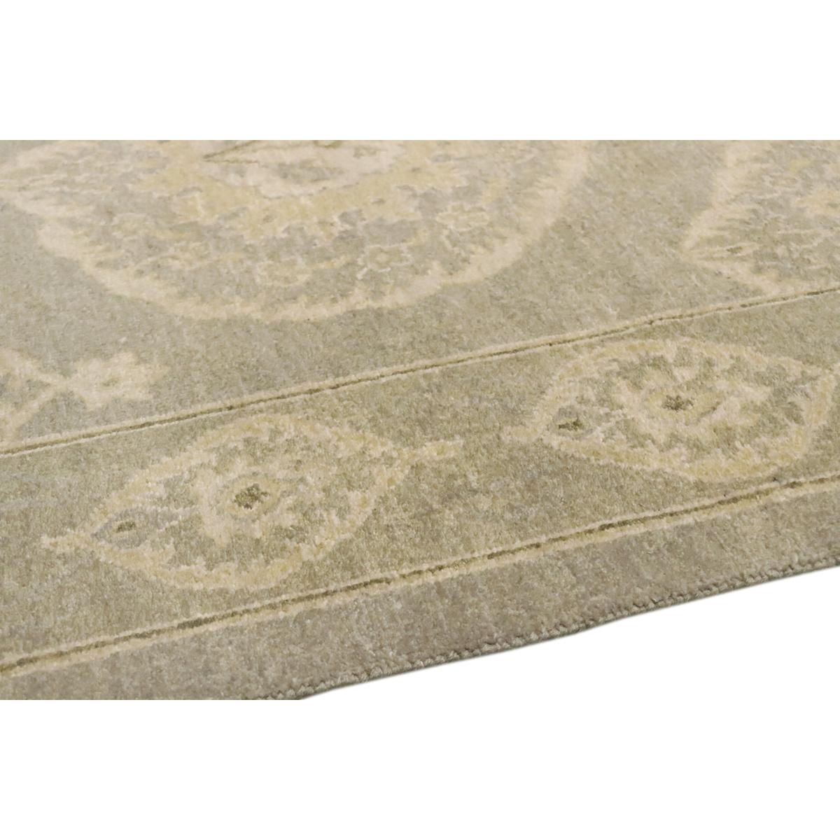 Hand-Knotted Lamb's Wool Area Rug