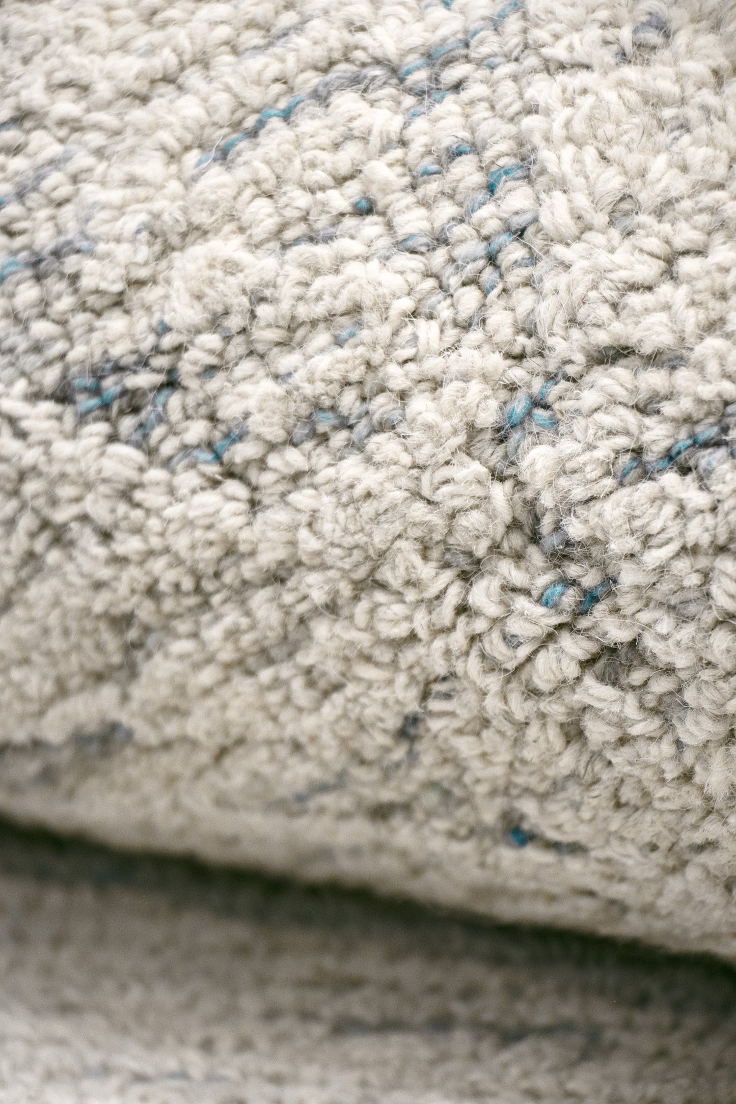 Harmony Ivory/Denim Tufted Area Rug