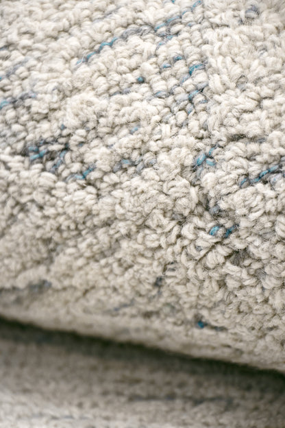 Harmony Ivory/Denim Tufted Area Rug