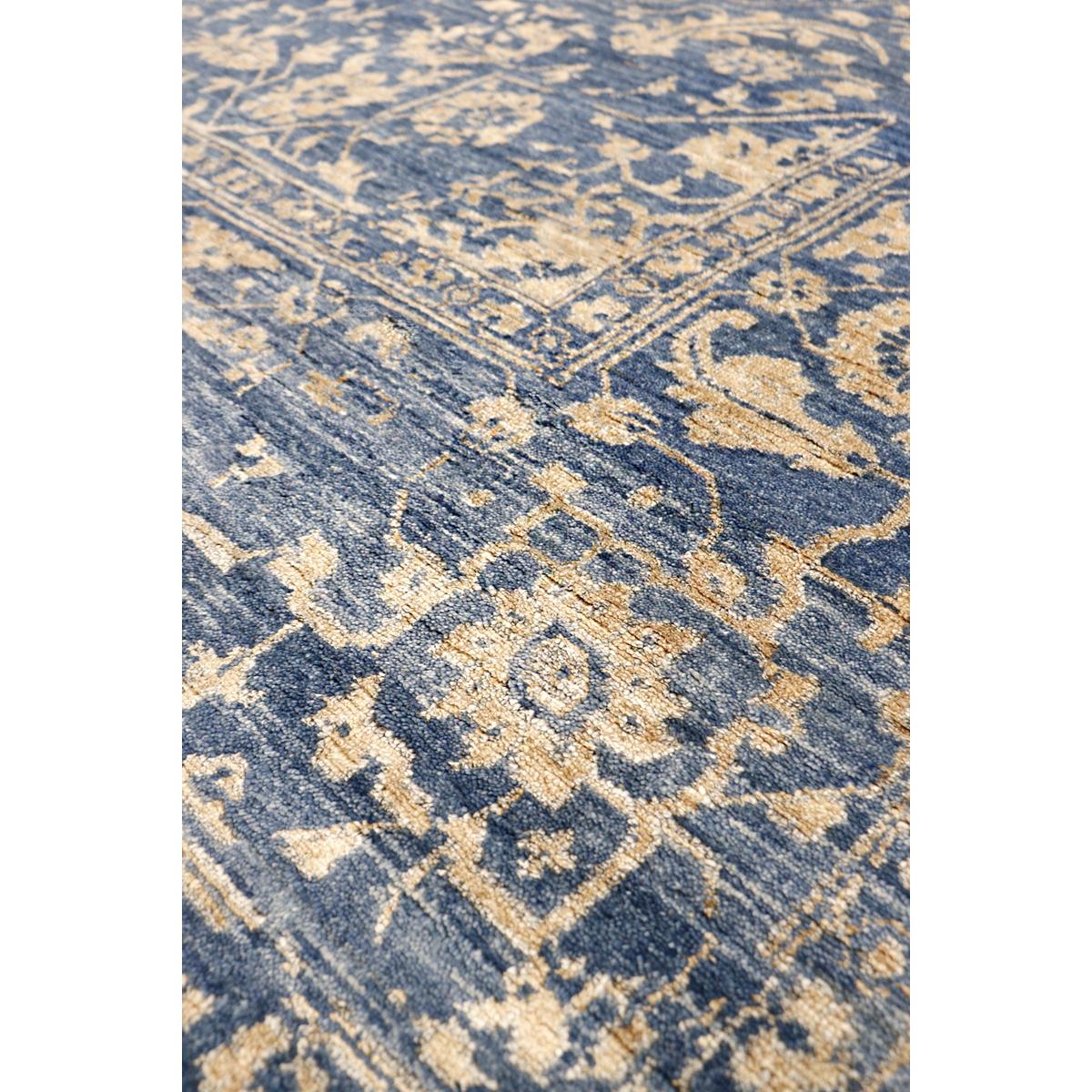 Transitional Hand-Knotted Bamboo Silk & Wool Area Rug