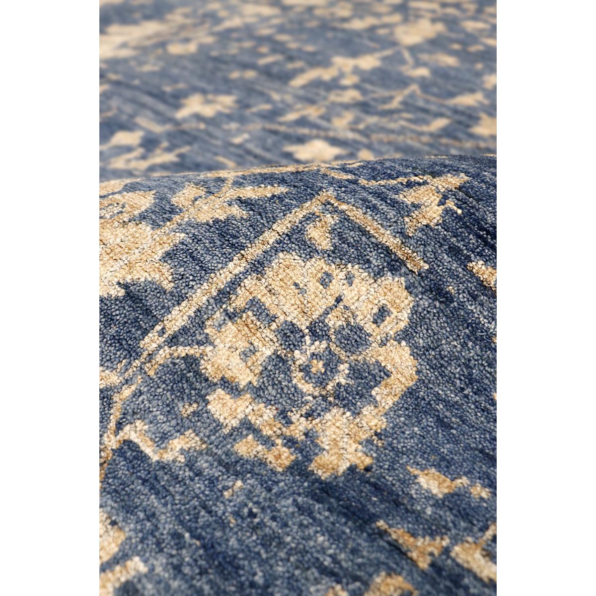 Transitional Hand-Knotted Bamboo Silk & Wool Area Rug