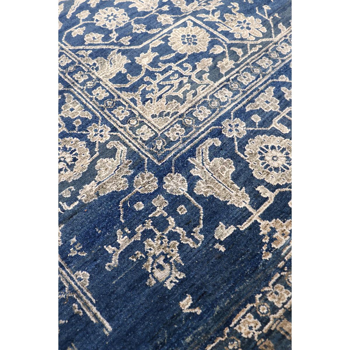 Transitional Hand-Knotted Bamboo Silk & Wool Area Rug