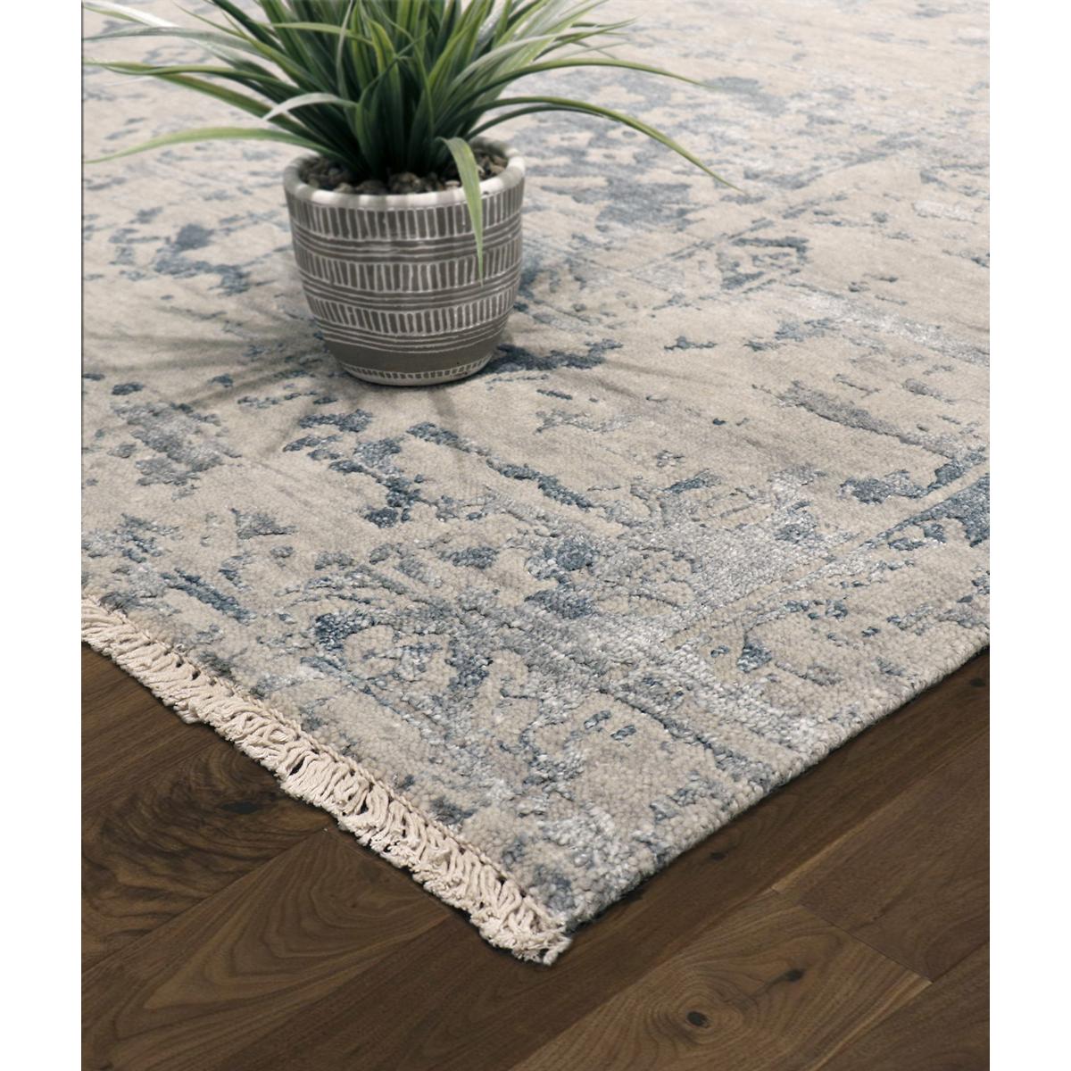 Transitional Hand-Knotted Bamboo Silk & Wool Area Rug