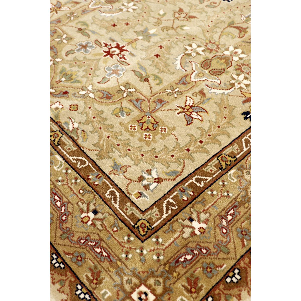 Baku Hand-Knotted Lamb's Wool Area Rug