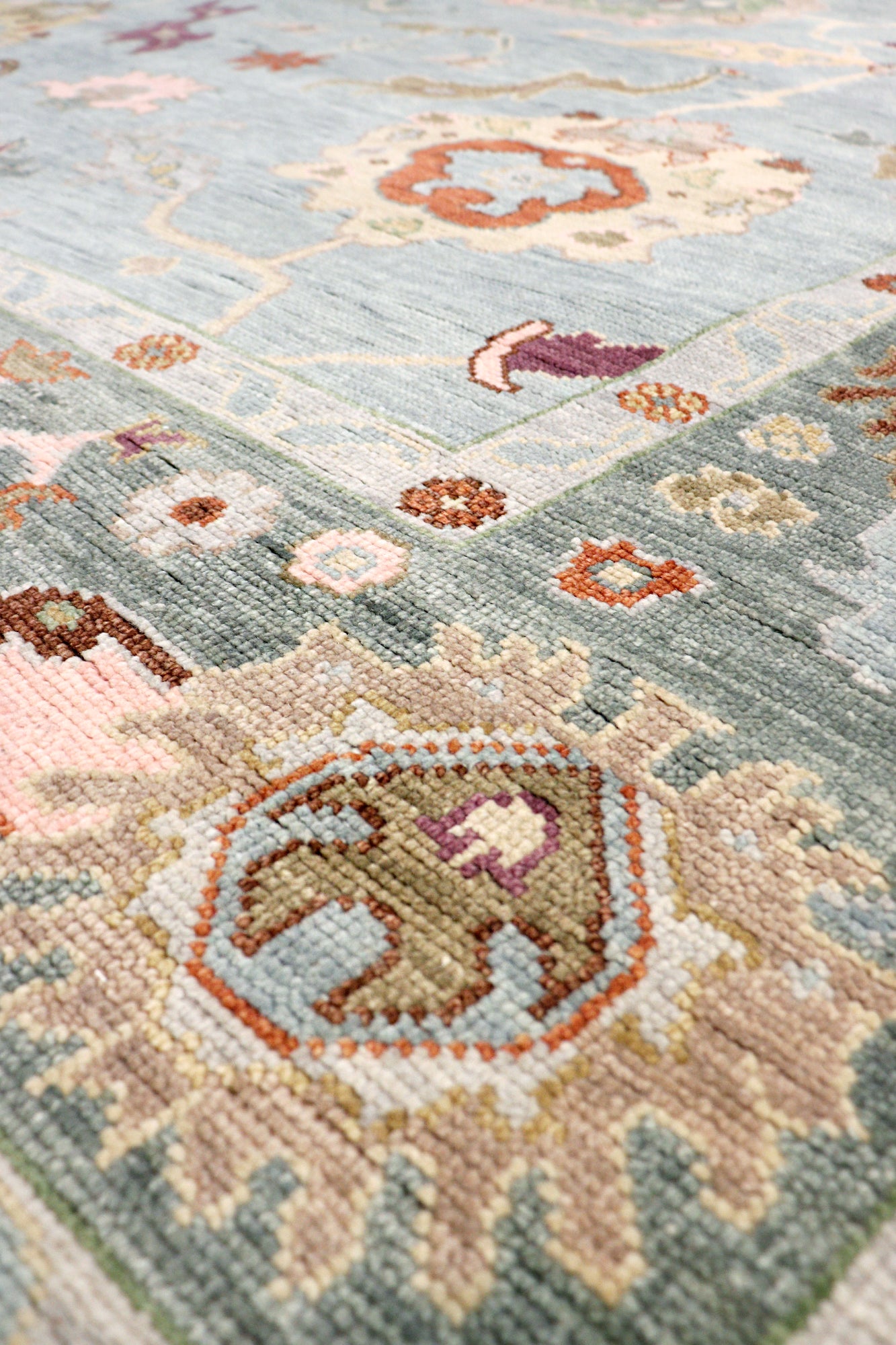 Oushak Hand-Knotted Wool Area Rug