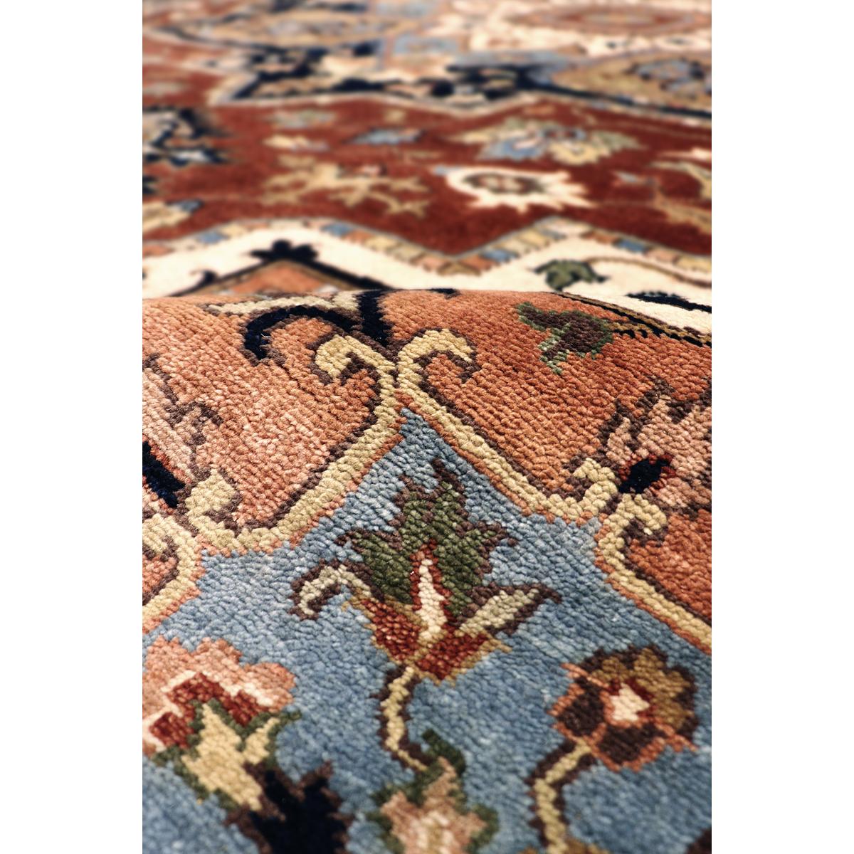 Serapi Hand-Knotted Wool Area Rug