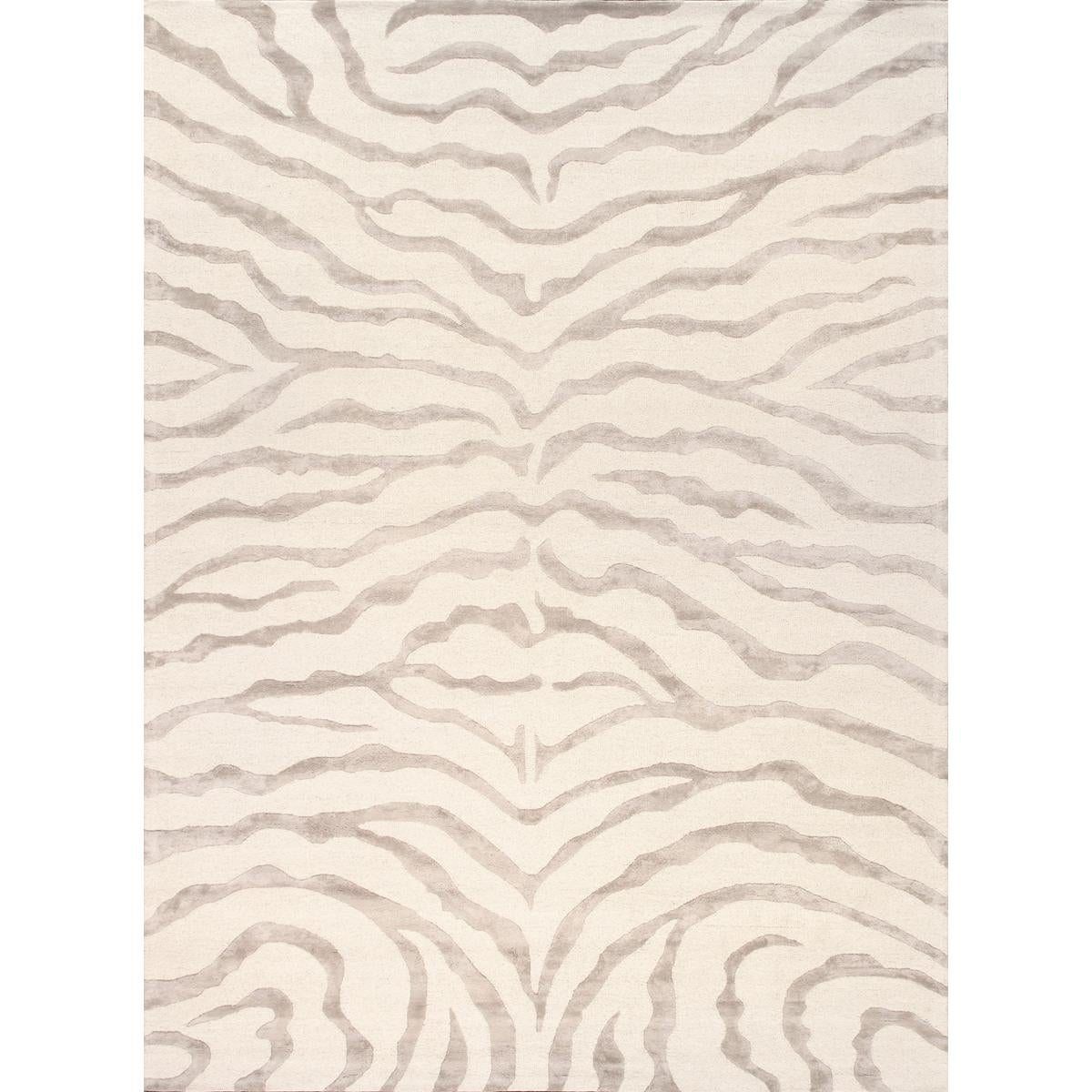 Edgy Hand-Tufted Ivory/Silver Transitional Area Rug