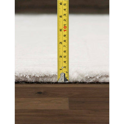 Edgy Hand-Tufted Ivory Transitional Area Rug