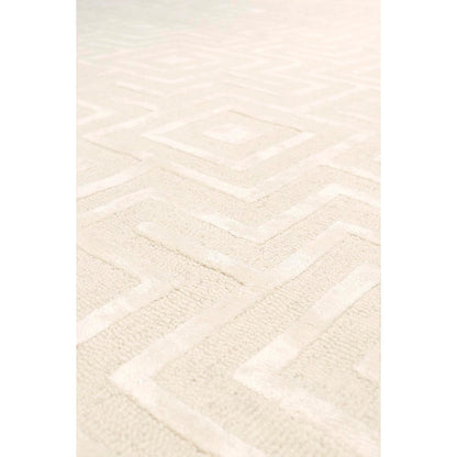 Edgy Hand-Tufted Ivory Transitional Area Rug