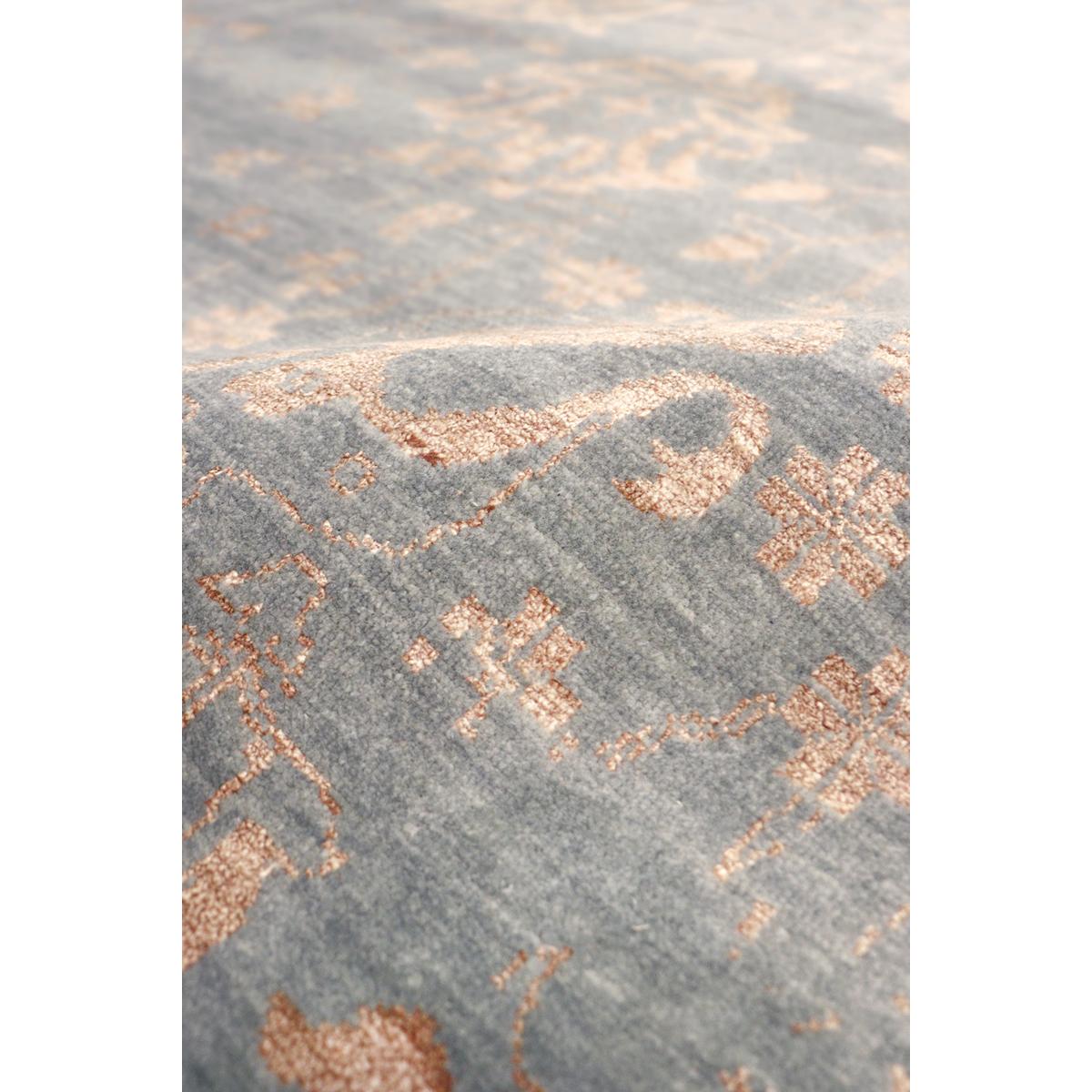Transitional Hand-Knotted Bamboo Silk & Wool Area Rug