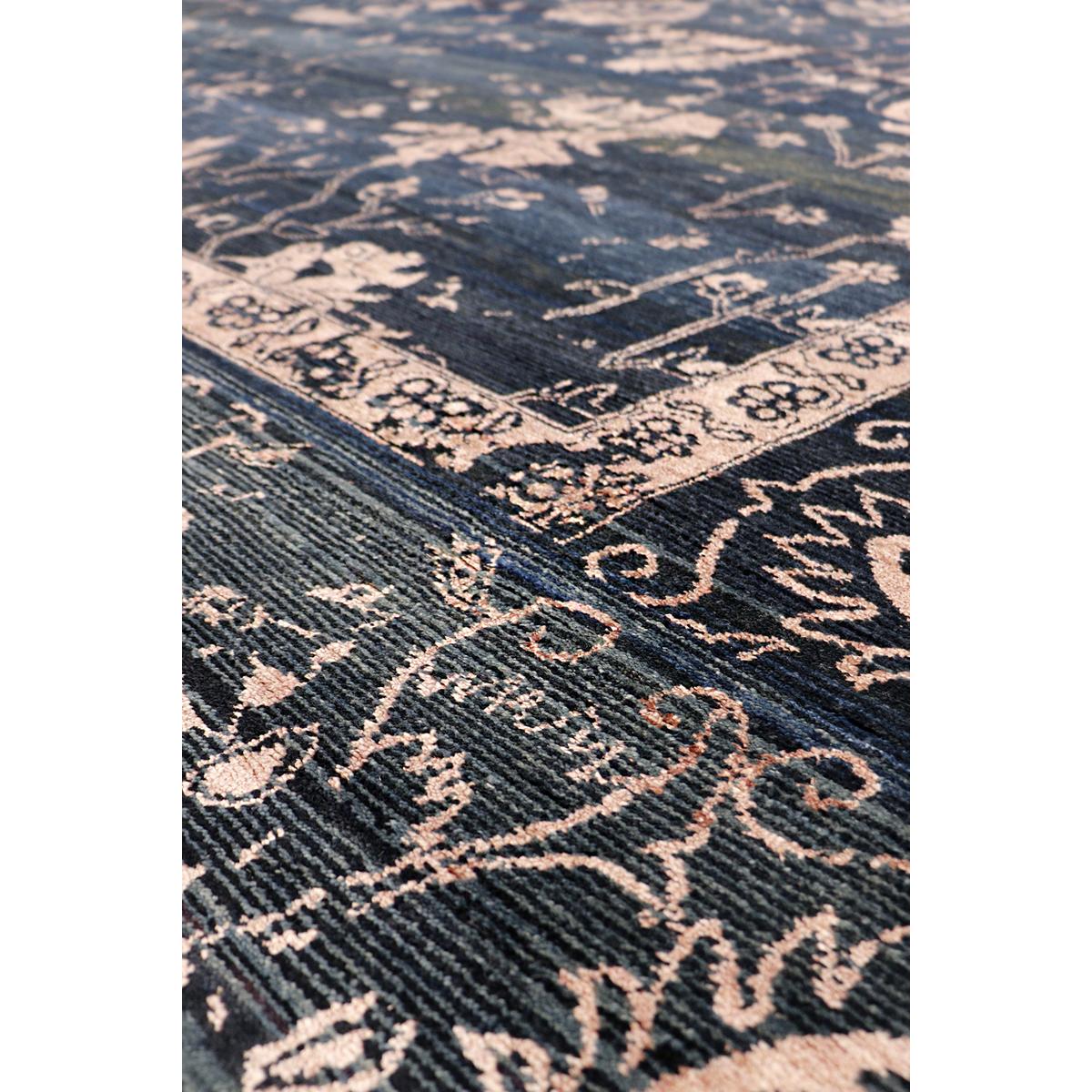 Transitional Hand-Knotted Bamboo Silk & Wool Area Rug